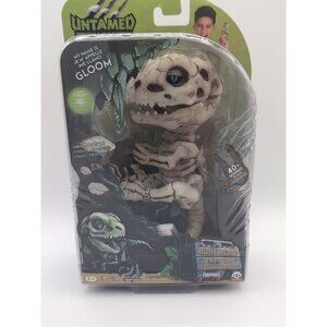 Wowwee Fingerlings Untamed Gloom Bonehead T-Rex Dinosaur Brand New Sealed!